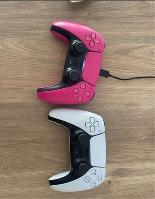 PlayStation 5, 825 GB con controller e giochi