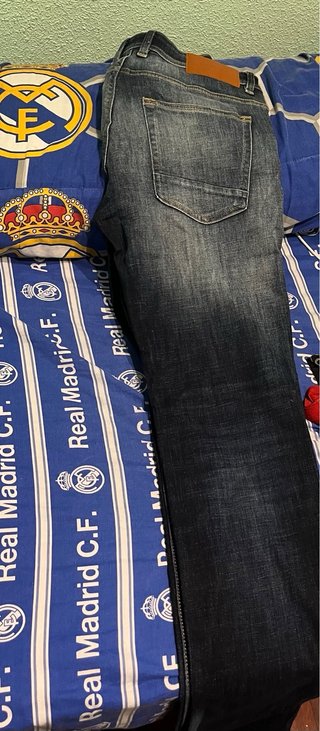 Pantalón Vaquero Largo Azul Desgastado