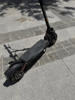 Patinete eléctrico Rockway Pro matriculado