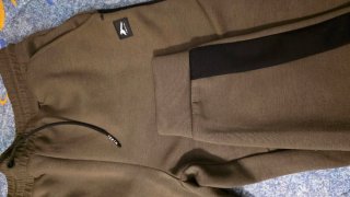 Pantalón de chándal Tenz verde oliva