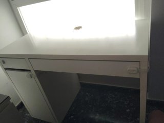 Escritorio blanco moderno