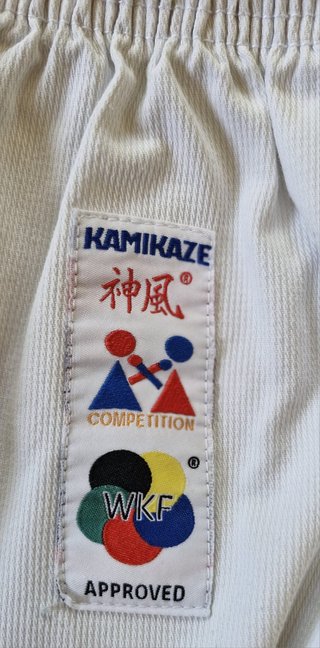 Traje Karate Kimono Kamikaze Blanco