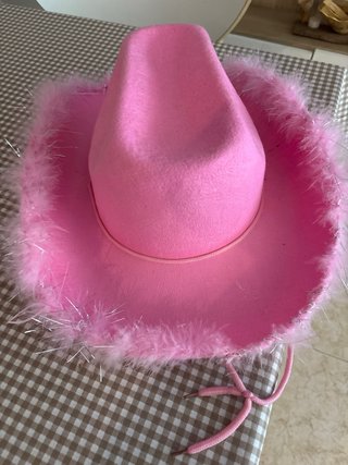 Sombrero vaquero rosa con tiara