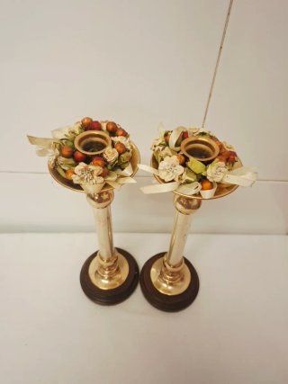 Par Candelabros SAJONIA + 2 Velas de regalo