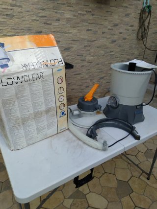 Bomba depuradora  piscina  Bestway 3500 L/h