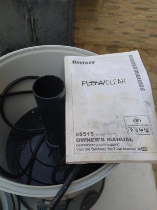 Bomba depuradora  piscina  Bestway 3500 L/h