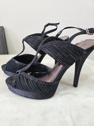 Sandalias de fiesta negras exe, usadas graduación