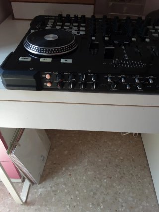 Mesa DJ American Audio VMS4.1 Negra