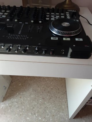 Mesa DJ American Audio VMS4.1 Negra