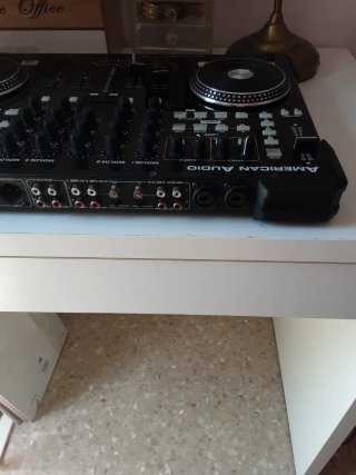 Mesa DJ American Audio VMS4.1 Negra