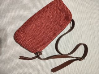 Bolso bandolera Adolfo Domínguez rojo caldera .