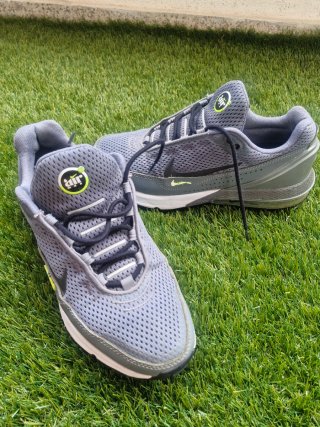 Zapatillas Nike Air Grises y Verdes