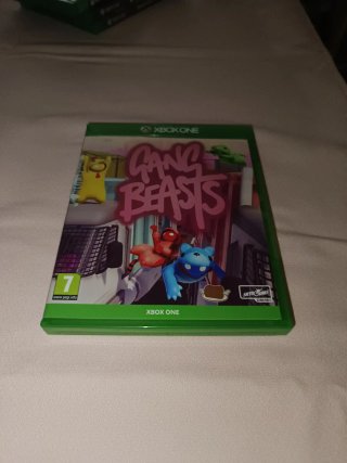 Xbox One S + 3 mandos + 10 juegos