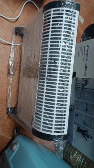 Estufa HTW Blanca y Negra 2000W