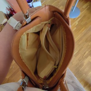 Bolso de piel marrón efecto cocodrilo
