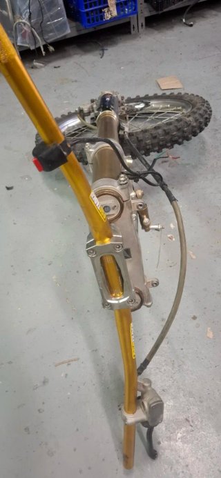 Tren Delantero Horquillas Showa CRF amortiguador