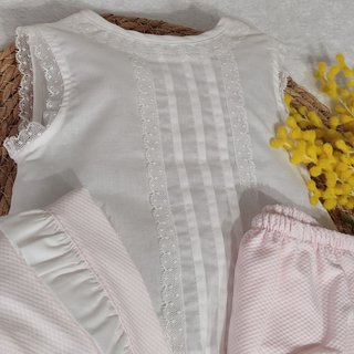 Conjunto bebé niña braguita y capota