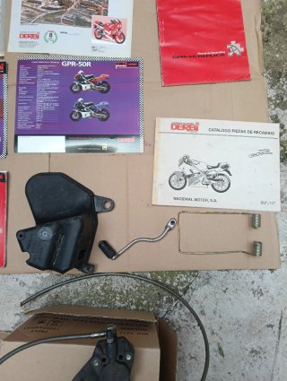 Derbi gpr. Recambios. Manuales/folletos
