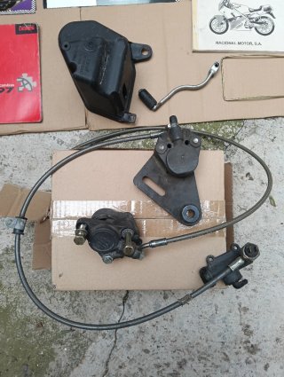 Derbi gpr. Recambios. Manuales/folletos