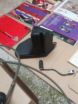 Derbi gpr. Recambios. Manuales/folletos