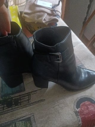 Botines amichi negros mujer