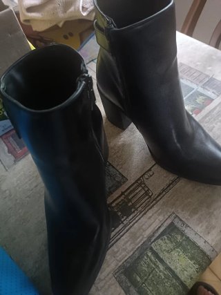 Botines amichi negros mujer