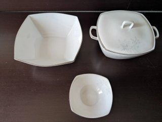 Vajilla Porcelana 12 Servicios. 86 piezas. Nueva