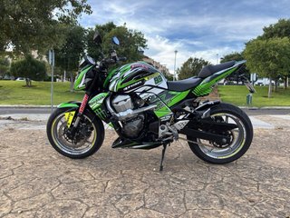 Kawasaki Z750 - Moto naked