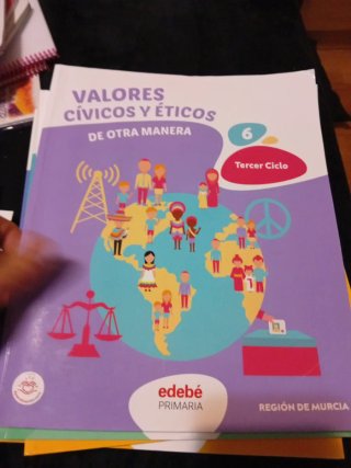 Lote de libros de 6 de primaria edebe