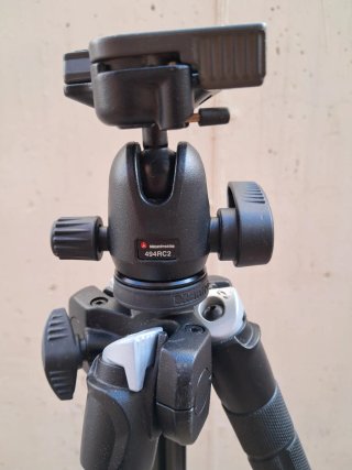 Trípode Manfrotto 290 Light