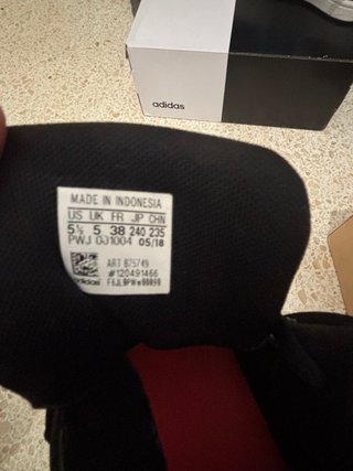 Stivali alti Adidas neri e turchese taglia 38