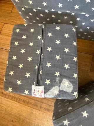 Cojines de juego Batu con estrellas