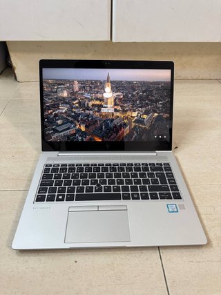 Ordenador portátil HP Elitebook i5 8 Generación