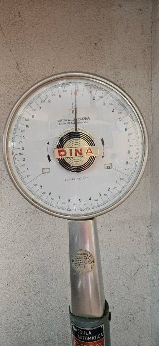 Báscula Dina de pie