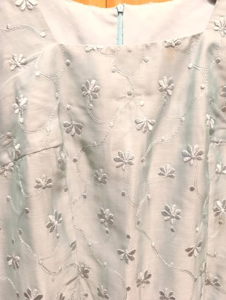 Conjunto falda+cuerpo+chal azul bordado para boda