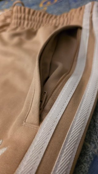 Pantalón Adidas Beige