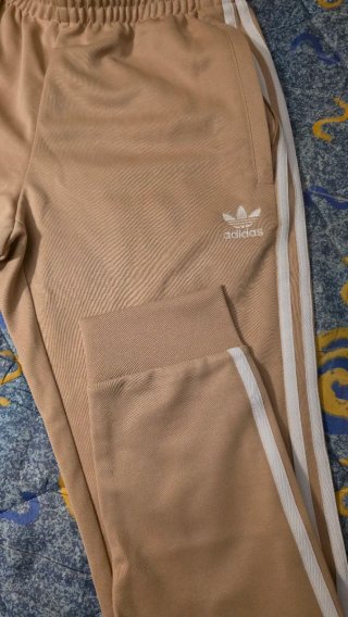 Pantalón Adidas Beige