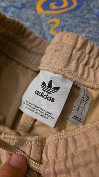 Pantalón Adidas Beige