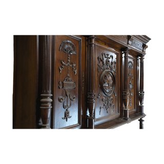 Mueble Neocastellano Siglo XX Caballero