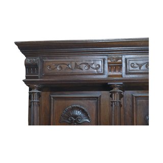 Mueble Neocastellano Siglo XX Caballero