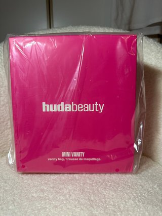 Mini beauty case Huda Beauty