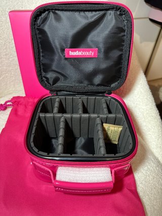 Mini beauty case Huda Beauty