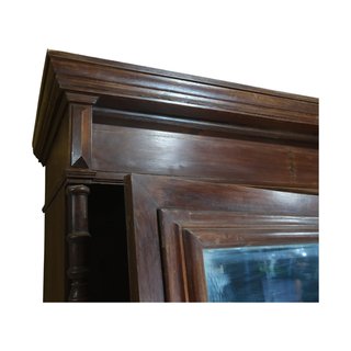 Armario antiguo madera con espejo