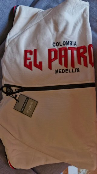 Chandal El Patron Beige Talla XXL Vendo por Talla.