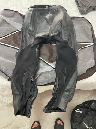 Mono Alpinestars 2 piezas cuero