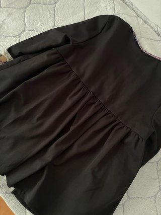 Chaqueta bordada tradicional
