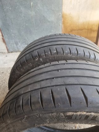 Neumáticos Michelin Pilot Sport 4  215/45 ZR17 91Y