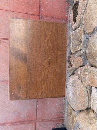 Mesilla rústica de madera