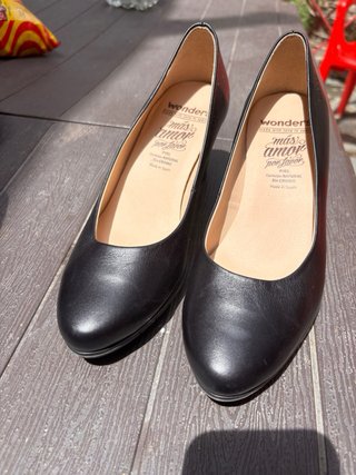 Tacones Wonders Talla 37 Negros