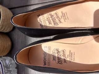 Tacones Wonders Talla 37 Negros